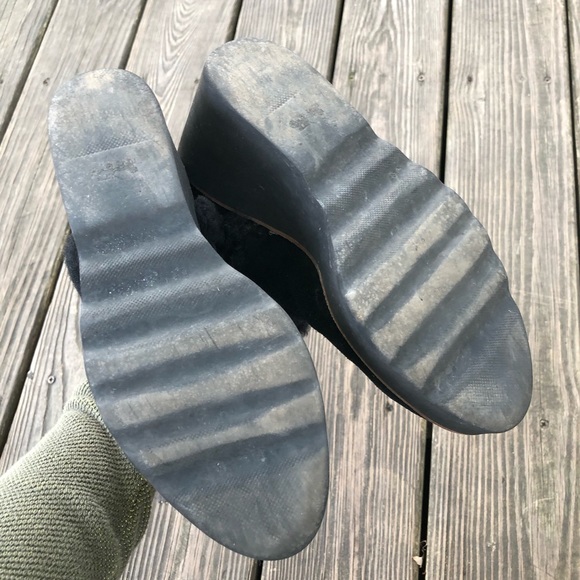 🌺WINTER wedge booties🌺 - Picture 5 of 9